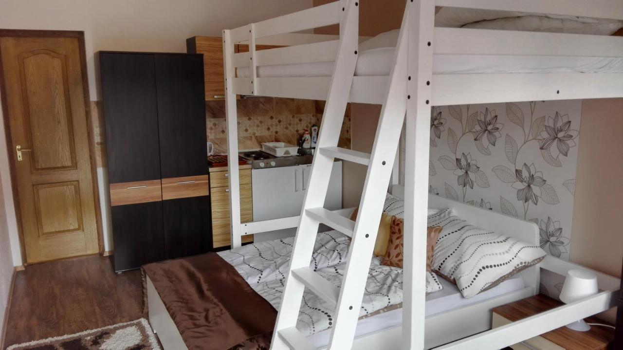 Sunshine Apartman Lägenhet Siófok Exteriör bild
